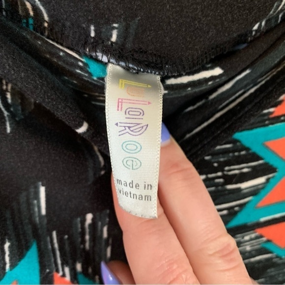 LulaRoe Women’s Tribal Pattern Leggings - Picture 3 of 7